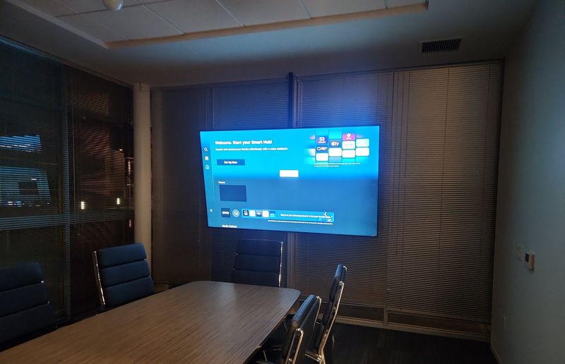 110-inch Samsung ceiling mount